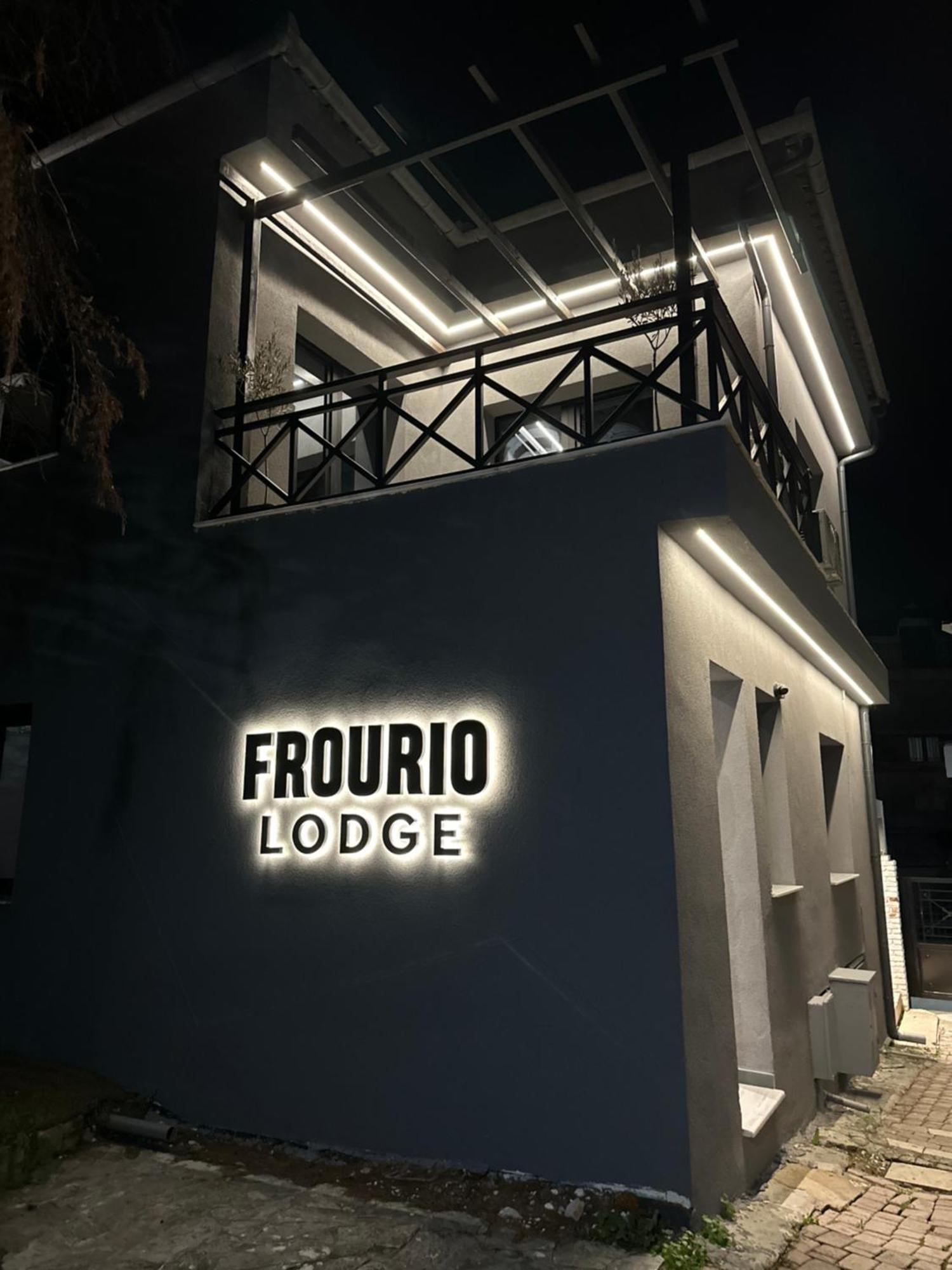 Frourio Lodge Α2 Larissa Extérieur photo